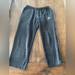 Nike sweatpants/joggers